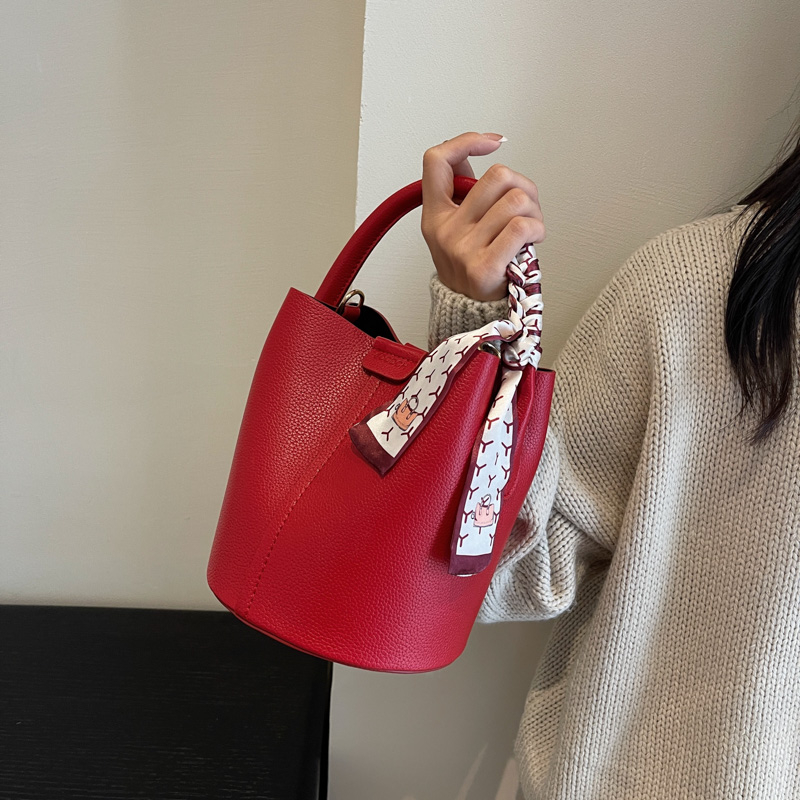 Red PU Bucket Shoulder and Cro - Luxury Bags In Sale ulasan dan harga