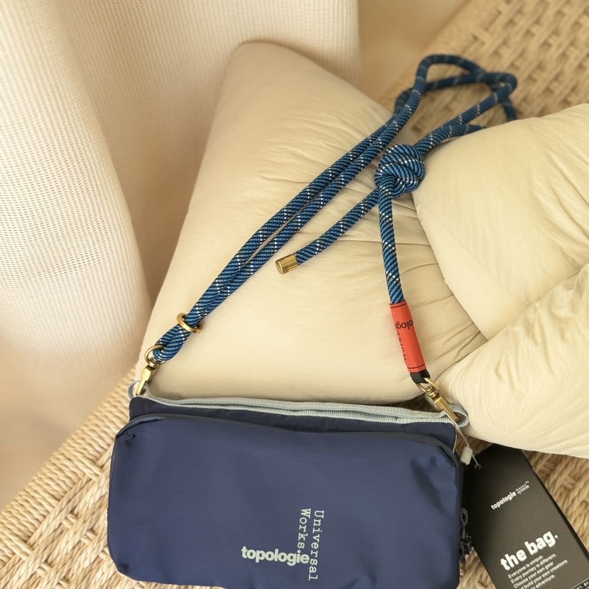 New Outdoor Commuter Water Bot - Luxury Bags Sling ulasan dan harga