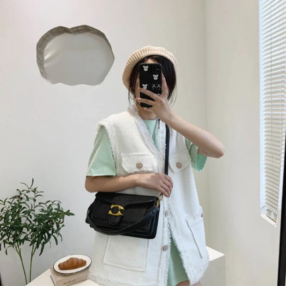 Caviar Grain Small Square Cros - Luxury Bags Coach ulasan dan harga