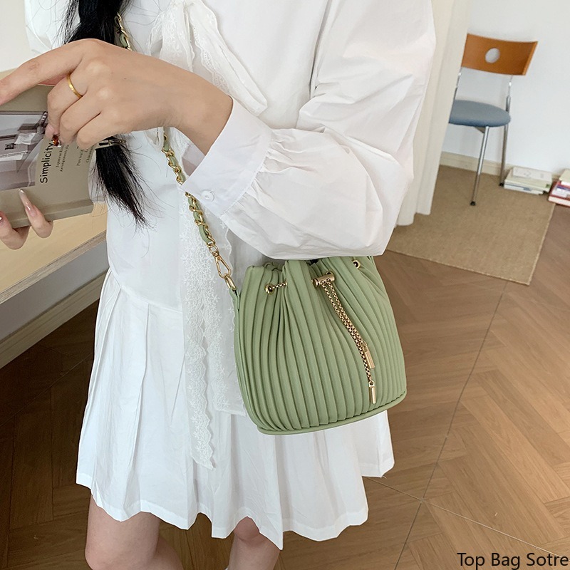 Women's Chain Crossbody Bucket - Structured Handbag Top Handle ulasan dan harga