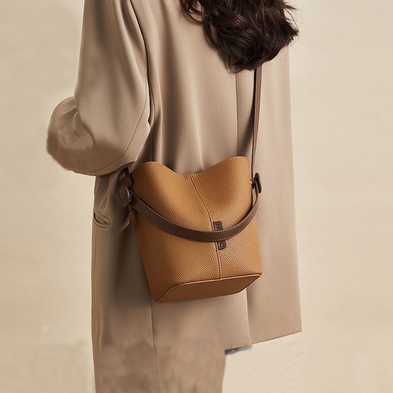 Classic Women's Water Bucket H - Luxury Bags Levels ulasan dan harga
