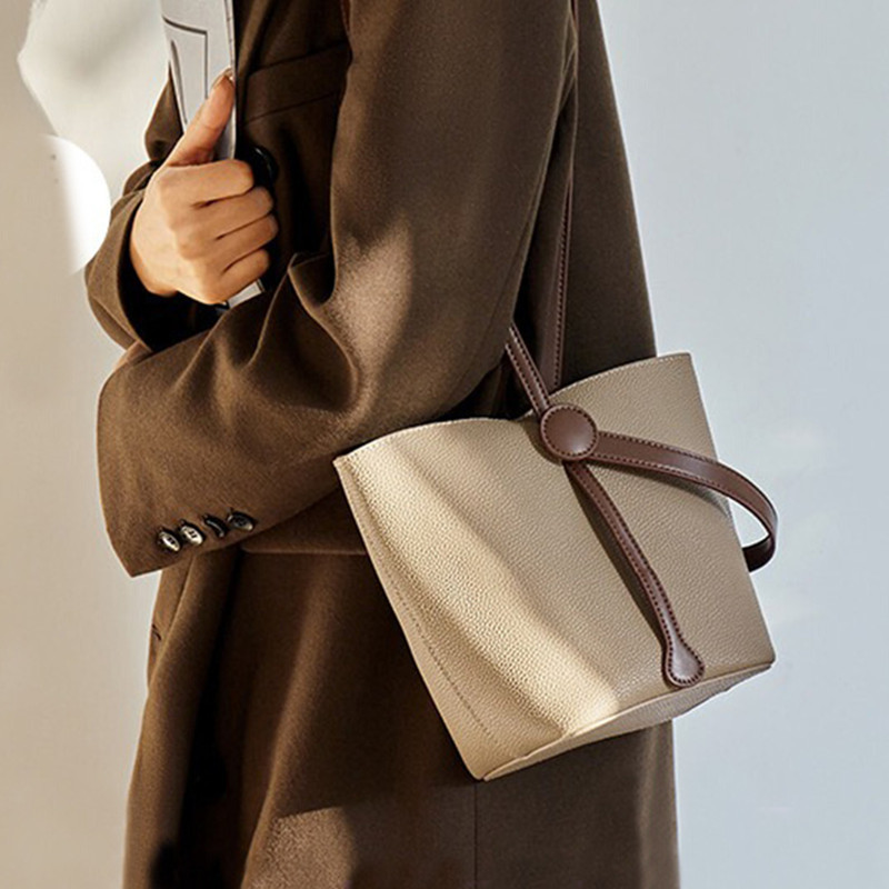 Classic Women's Water Bucket H - Luxury Bags Levels ulasan dan harga